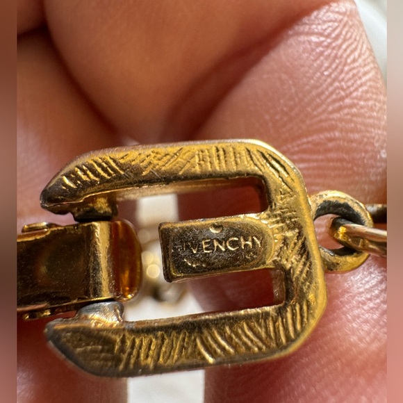 Givenchy Gold Chain Bracelet - Picture 3 of 9